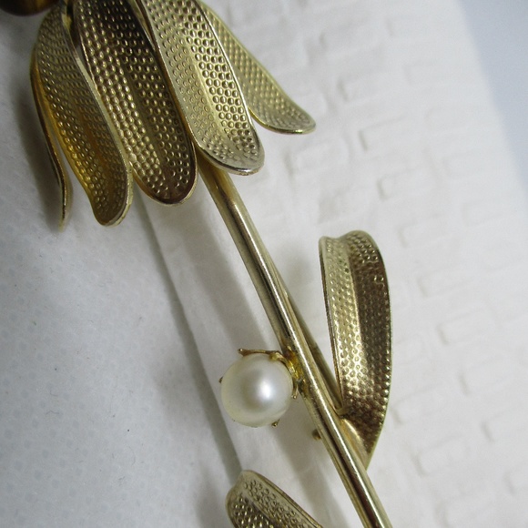 TIGER EYE Genuine PEARL Gold Tone Flower Brooch - Picture 2 of 8